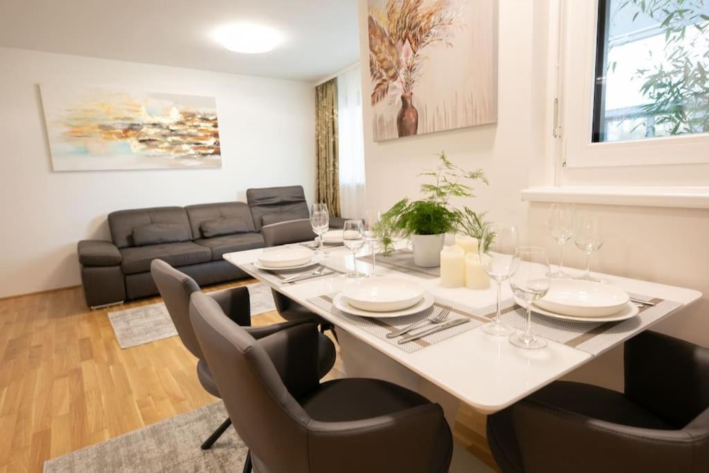 Schoenes Living Am Donauufer Вена Экстерьер фото